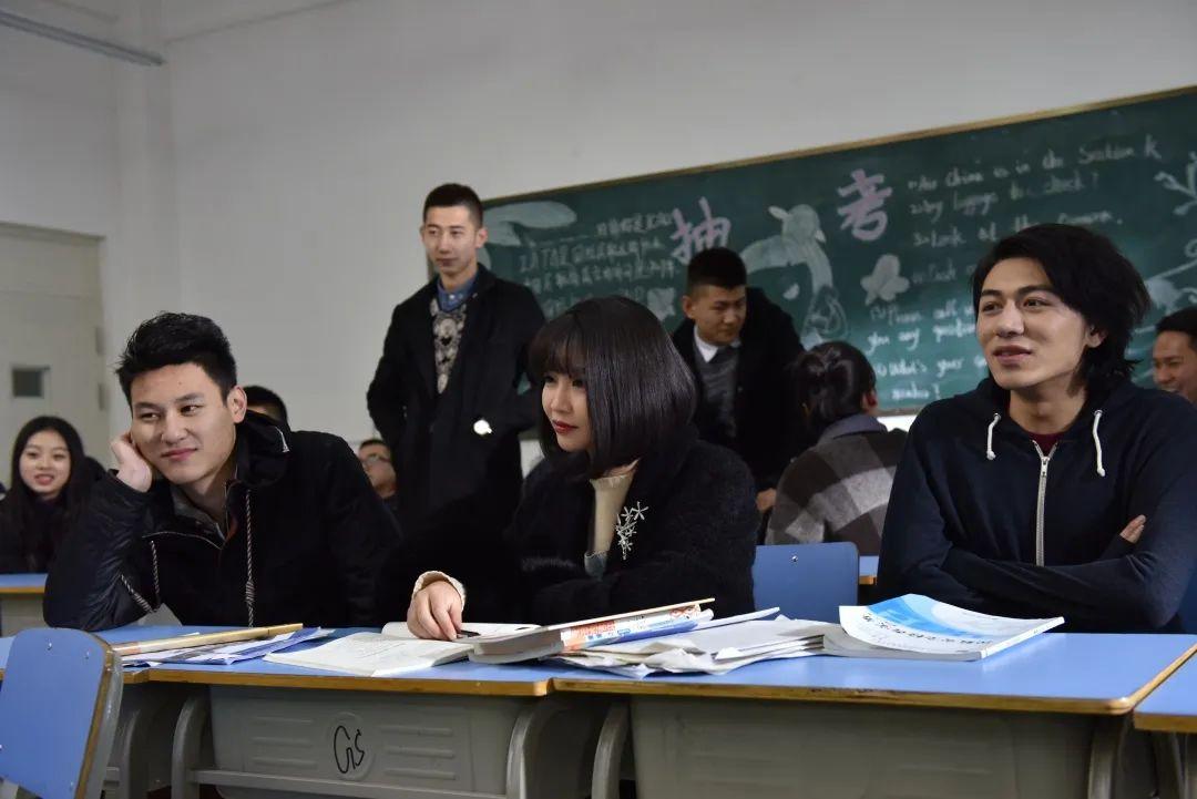 四川航空职业技术学院(成都航空工业学院是几本)