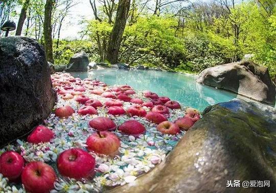 这个秋冬就去日本最顶级温泉旅馆，泡最豪的汤，看最美的风景！
