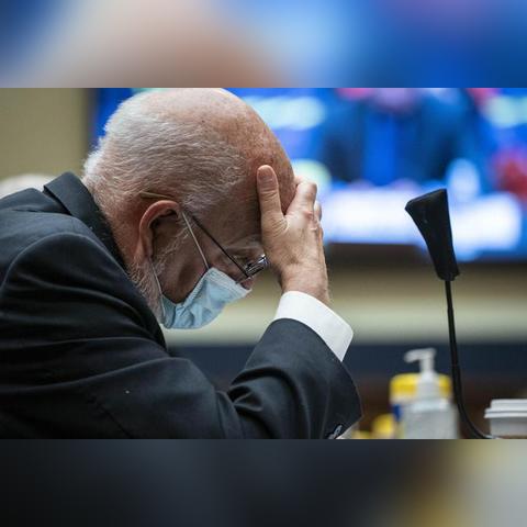 “美国累计确诊超亿例新冠病例[美国确诊病例超131万例]”