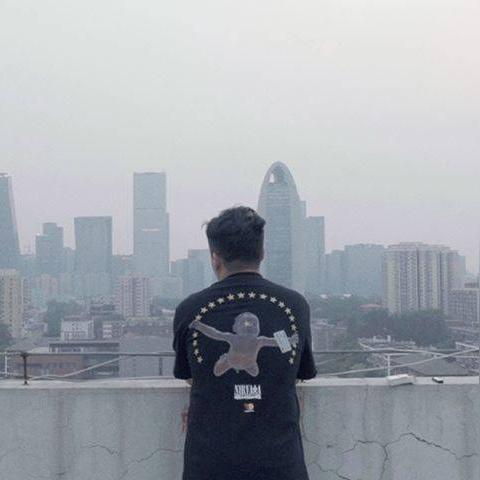 大连话剧团长的长尾关键词有什么