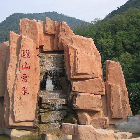 西安公交卡裂了那可以换？