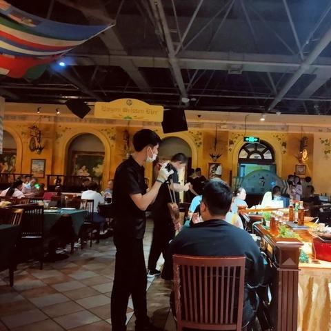 哈尔滨站附近自助餐相关长尾关键词有哪些