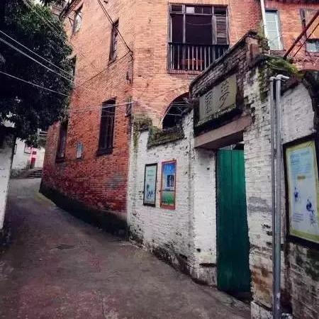 福建学校围墙厂家的相关长尾关键词有哪些