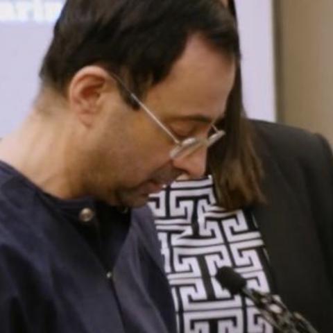 足球比赛女性队医的长尾关键词有哪些
