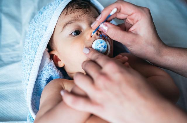 夏季孩子流鼻涕怎么回事 夏季孩子流鼻涕怎么回事