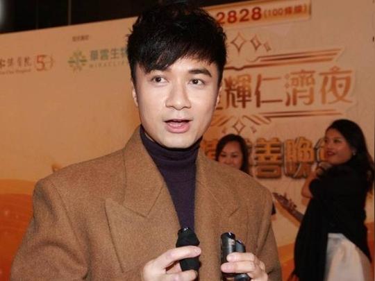 不出唱片转行卖房，古巨基卖8年老房赚67万，是缺钱还是投资？