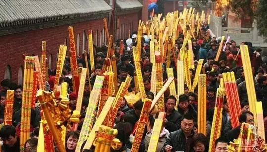 当寺庙道观成为一门大生意……