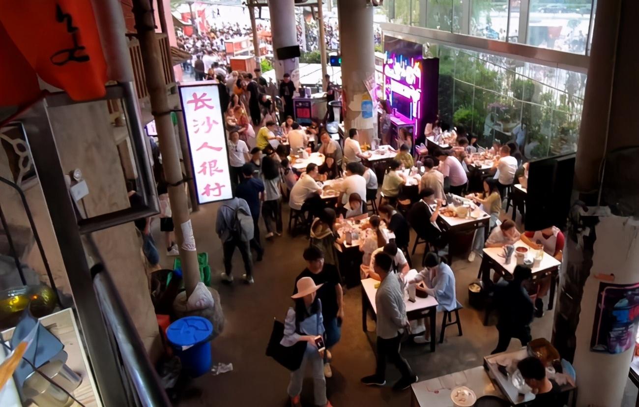 美食销售是什么（流动餐车的市场前景如何）