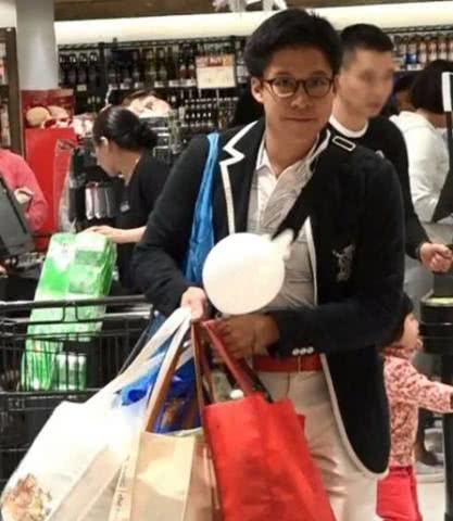 虽是"千亿媳妇"仍买路边摊还下地种田,真·豪门清流！
