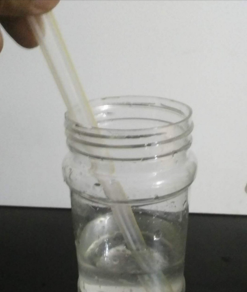 婴儿能使用风油精和花露水吗