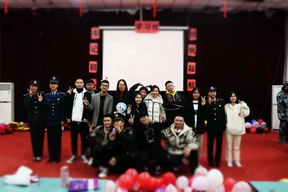 tiktok上都有些啥 快手都有些什么团队