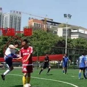 足球运动员脚趾骨裂图片的长尾关键词有哪些