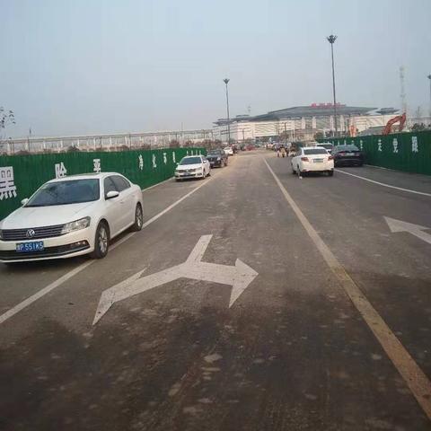 周口市铺柏油路在哪里啊