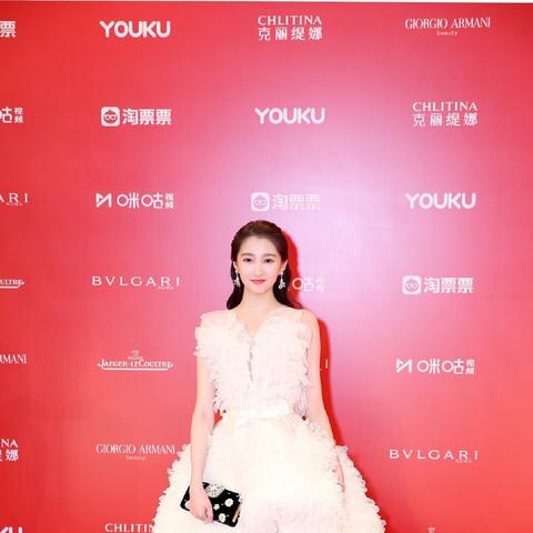 鹿晗照片大全高清图片的长尾关键词有什么