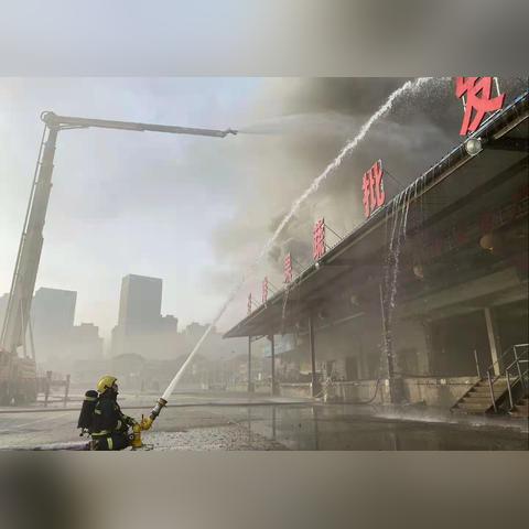 济南最大的服装批发市场在什么地方？