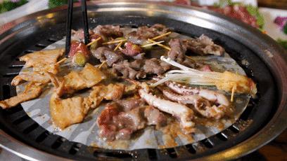 美食城里卖什么最火（在购物广场做什么美食比较赚钱）