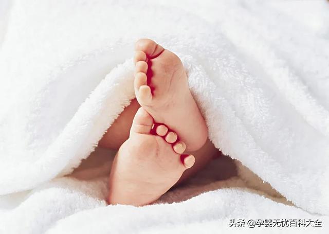 温度多少可以给孩子穿袜子