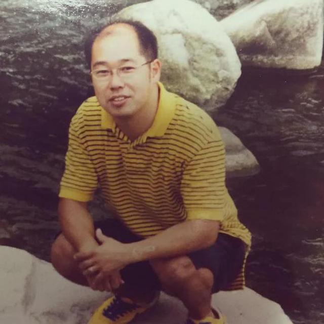 男性中年秃顶是怎么回事