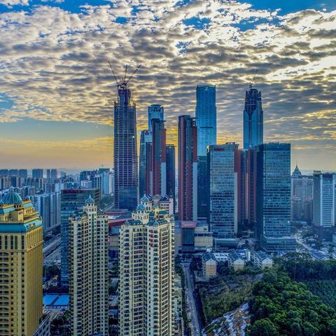 深圳市区大还是南宁市区大？