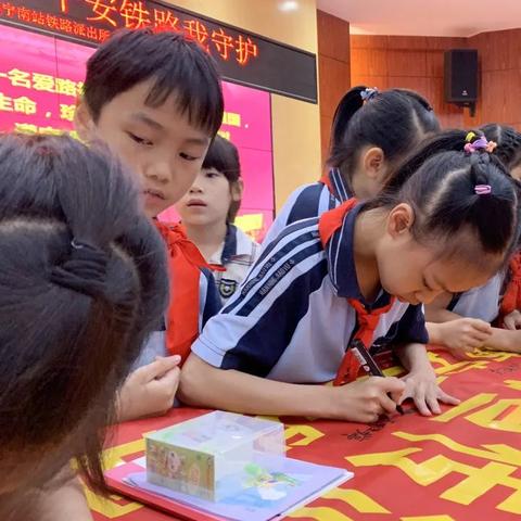 南宁奥园图片的相关长尾关键词有哪些