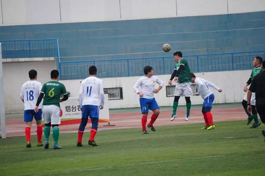 中金：维持联想集团目标价14.8港元与“跑赢行业”评级