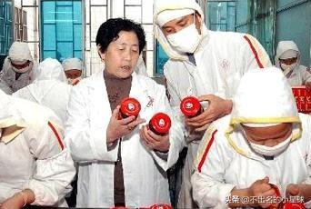 老干妈陶华碧：三十岁守寡，五十岁创业，辣椒酱里的别样人生