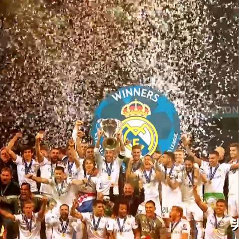 传足球的文案怎么写