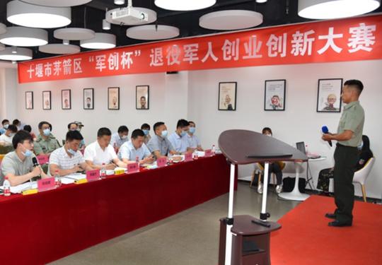 大学生参军，当2年义务兵退伍后能拿多少“经济补助”？提前了解