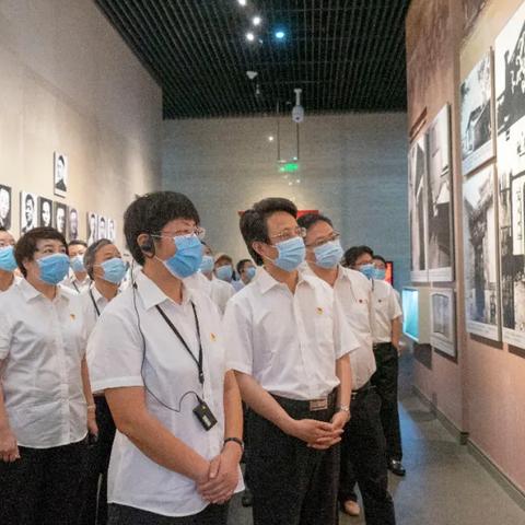 宁波市和嘉兴市哪个发达