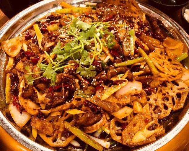 周末在家吃火锅怎么发朋友圈