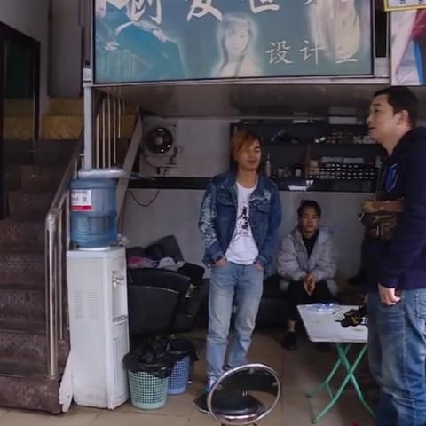 南宁市一小区物业人员铁棍暴打美发店女老板致卧床不起，是什么原因？