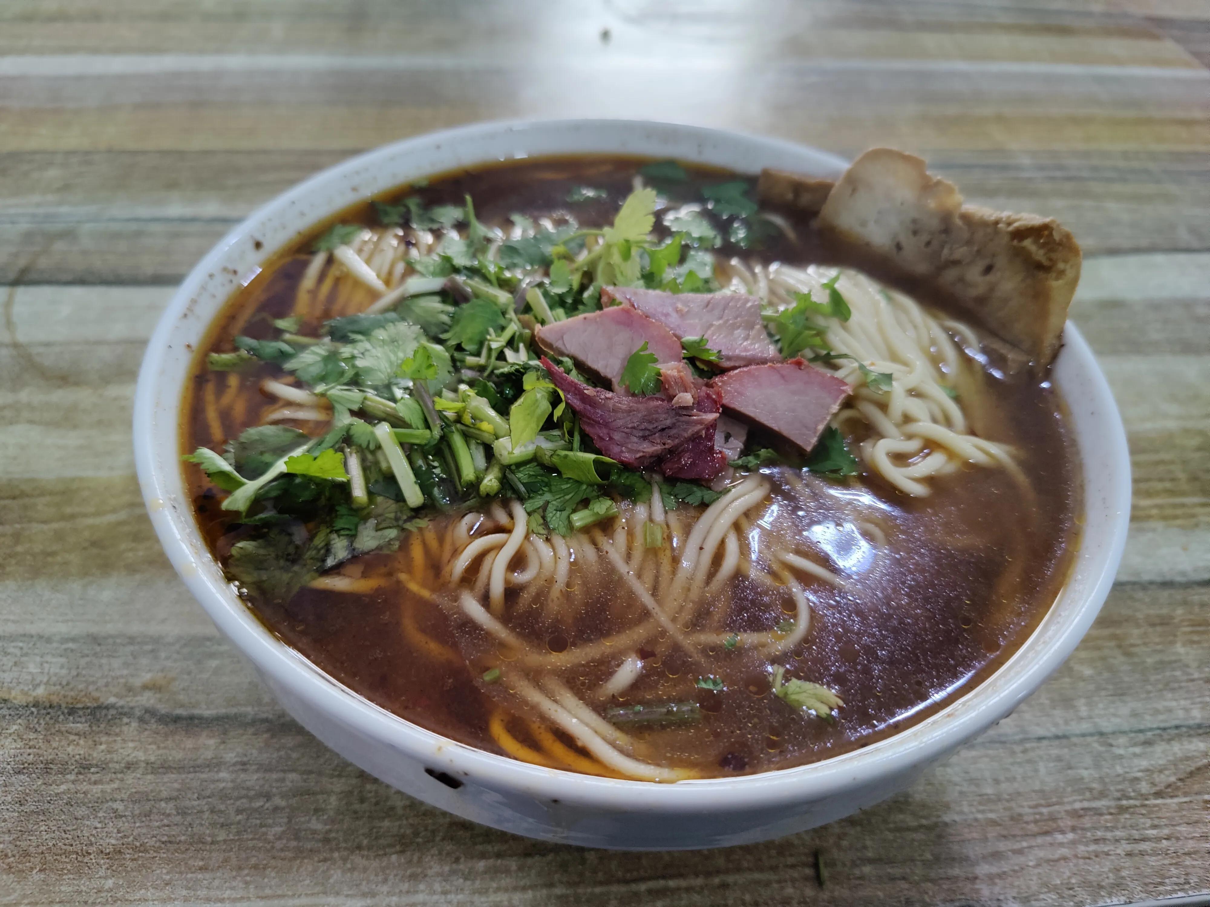 邯郸有什么特色美食（邯郸市会亲家去什么饭店）