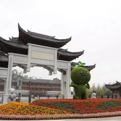 重庆最大步行街是哪个