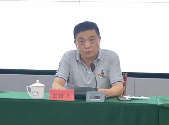 宁德市检察院代理检察长陈良华深入党政机关宣讲“三个规定”