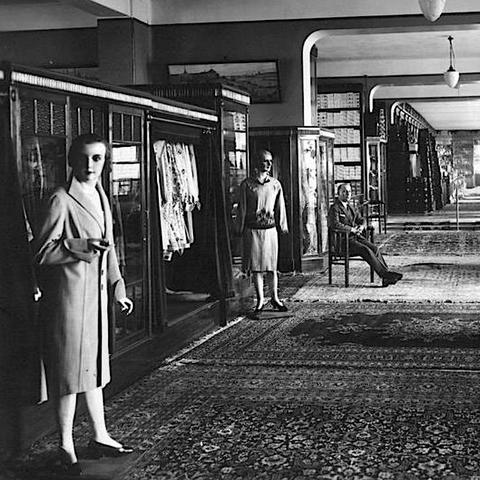 哈尔滨遇雪女装相关长尾关键词有哪些