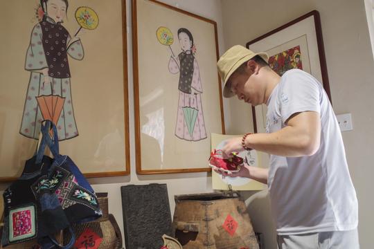 诗与远方在这里，青岛齐鲁之间生活村欢歌笑语，杏运市集精彩纷呈