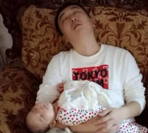 让孩子一个人睡觉怎么样