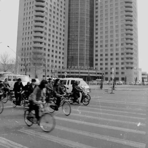 天津哪个酒吧老头