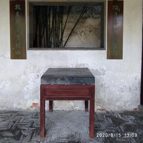 武汉月光池的长尾关键词有哪些