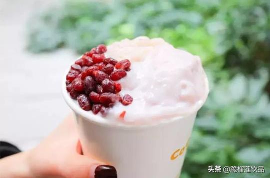 烘培店被饮料店抢走生意后，这次，甜品店也要受到影响了