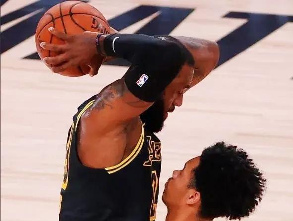 【31省新增本土115例
/31省新增144例本土135例】 【31省新增本土115例
/31省新增144例本土135例】