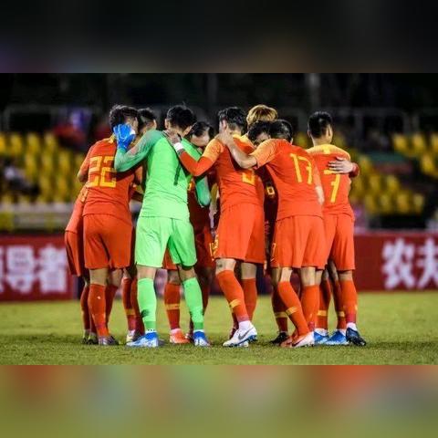 足球运动员有大肚腩嘛的长尾关键词有哪些