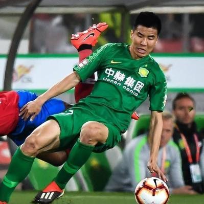 中超足球运动员脚踝扭伤的长尾关键词有哪些