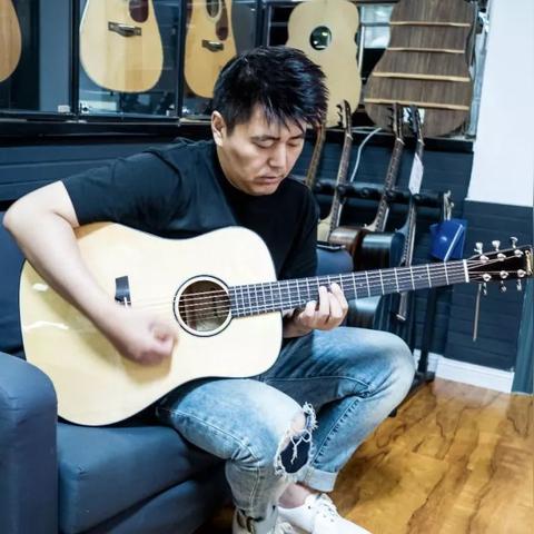 大连成人吉他培训的相关长尾关键词有哪些