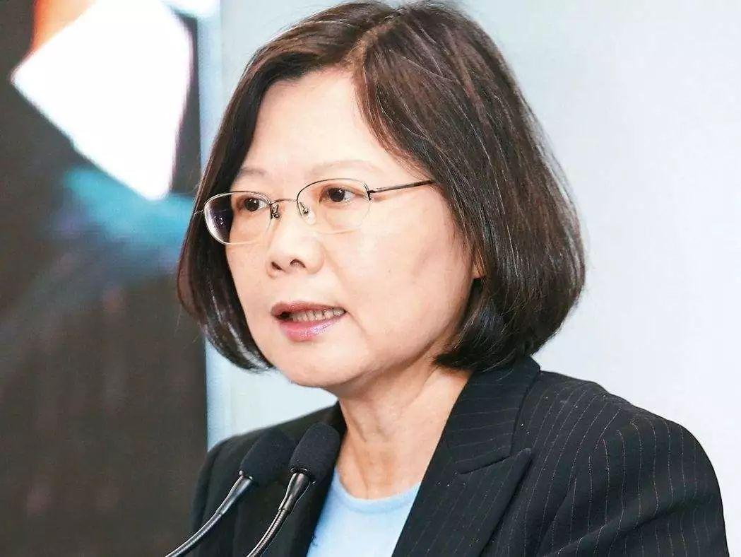 姓蔡女猪宝宝怎么起名(有没有怼人不带脏字却能让人拍案叫绝的语录)