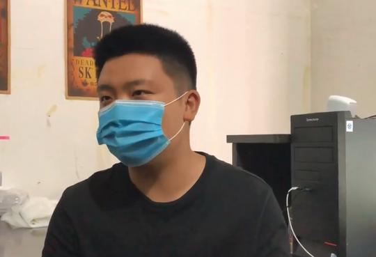 别人家的同学！大二男生创业一年赚10万，200个同学成他下属