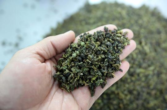 茶叶都有哪些分类？我们经常喝的红茶白茶都是什么茶？