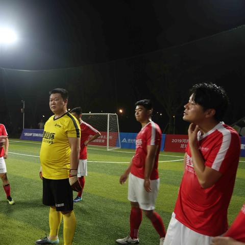 河南人喝酒的杯子有多大？