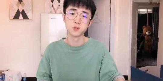 和平精英周年庆，官方公布全网十大主播海报，两位是快手吃鸡一哥