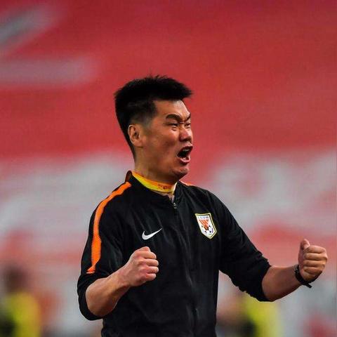 足球运动员守鲁能的是谁的长尾关键词有什么